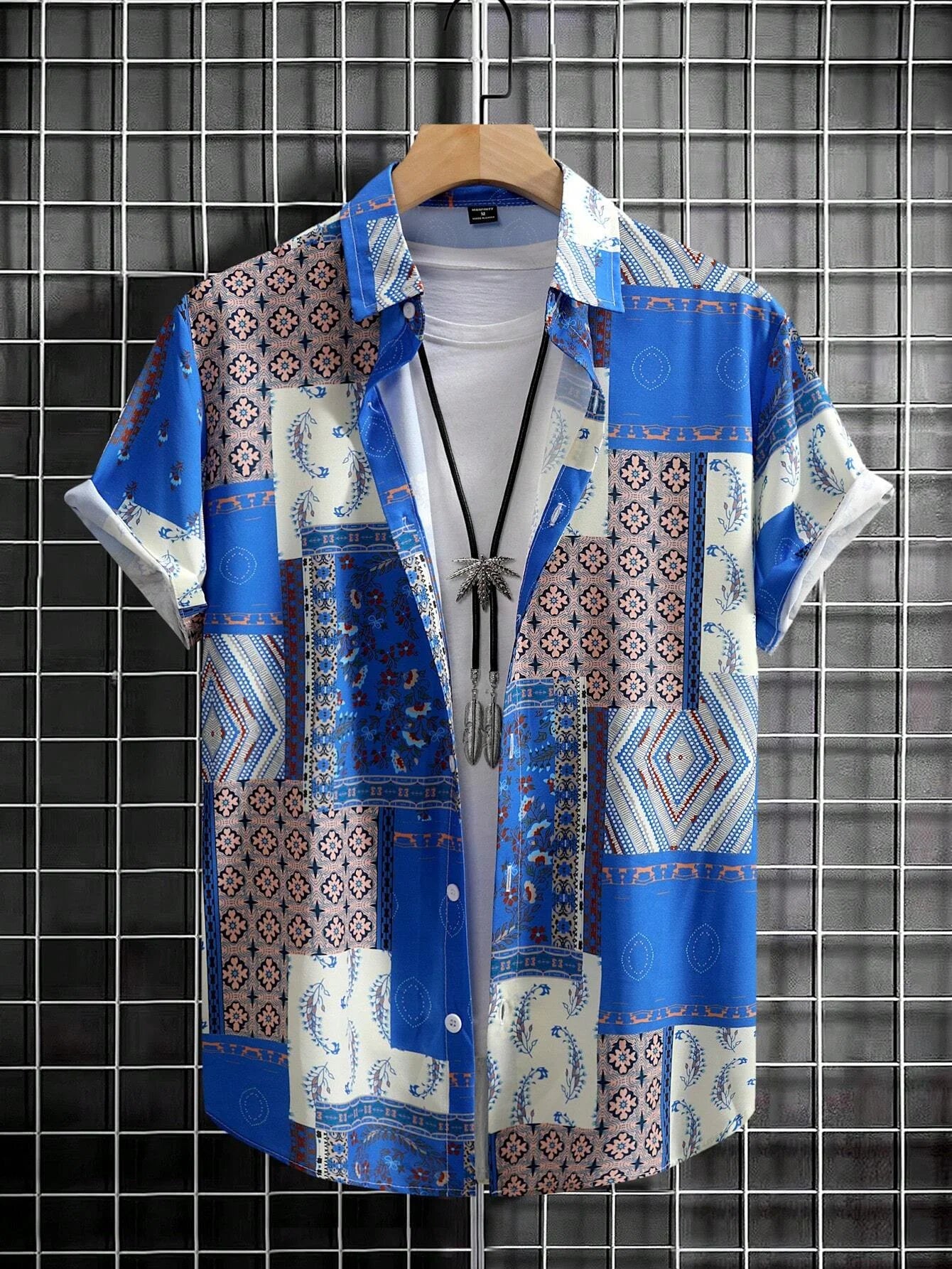 2024 Men Summer Casual Vacation All-Over Printed Short-Sleeved Shirt With Scattered Fashion Top Loose Men Clothing simple design