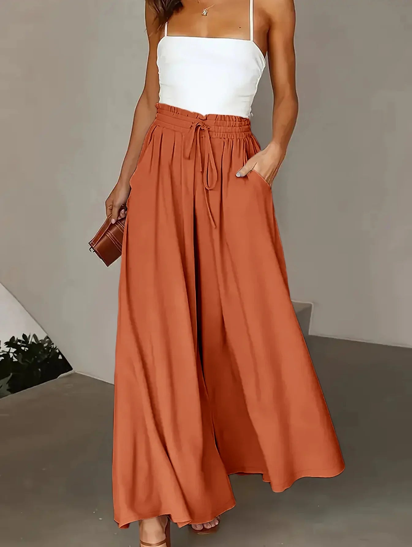 Fashionable elastic waist wide leg pants with pockets, casual solid color loose pants