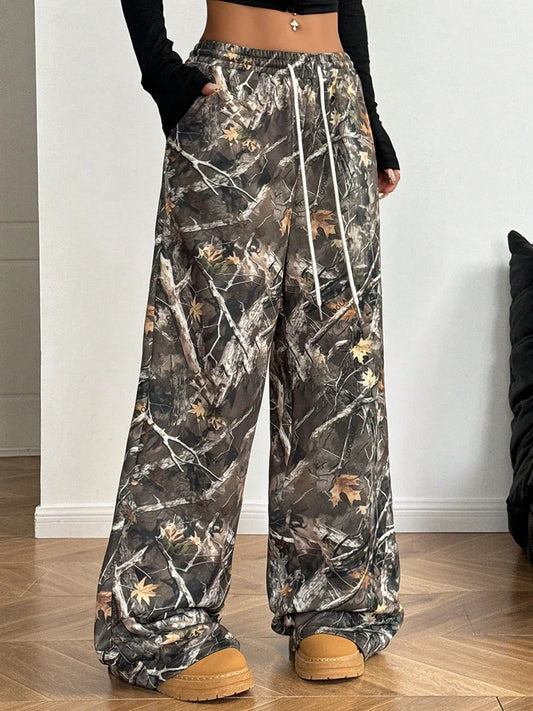 Women s High Waisted Camo Cargo Pants with Pockets Loose Fit Camouflage Print Trousers for Outdoor Activities