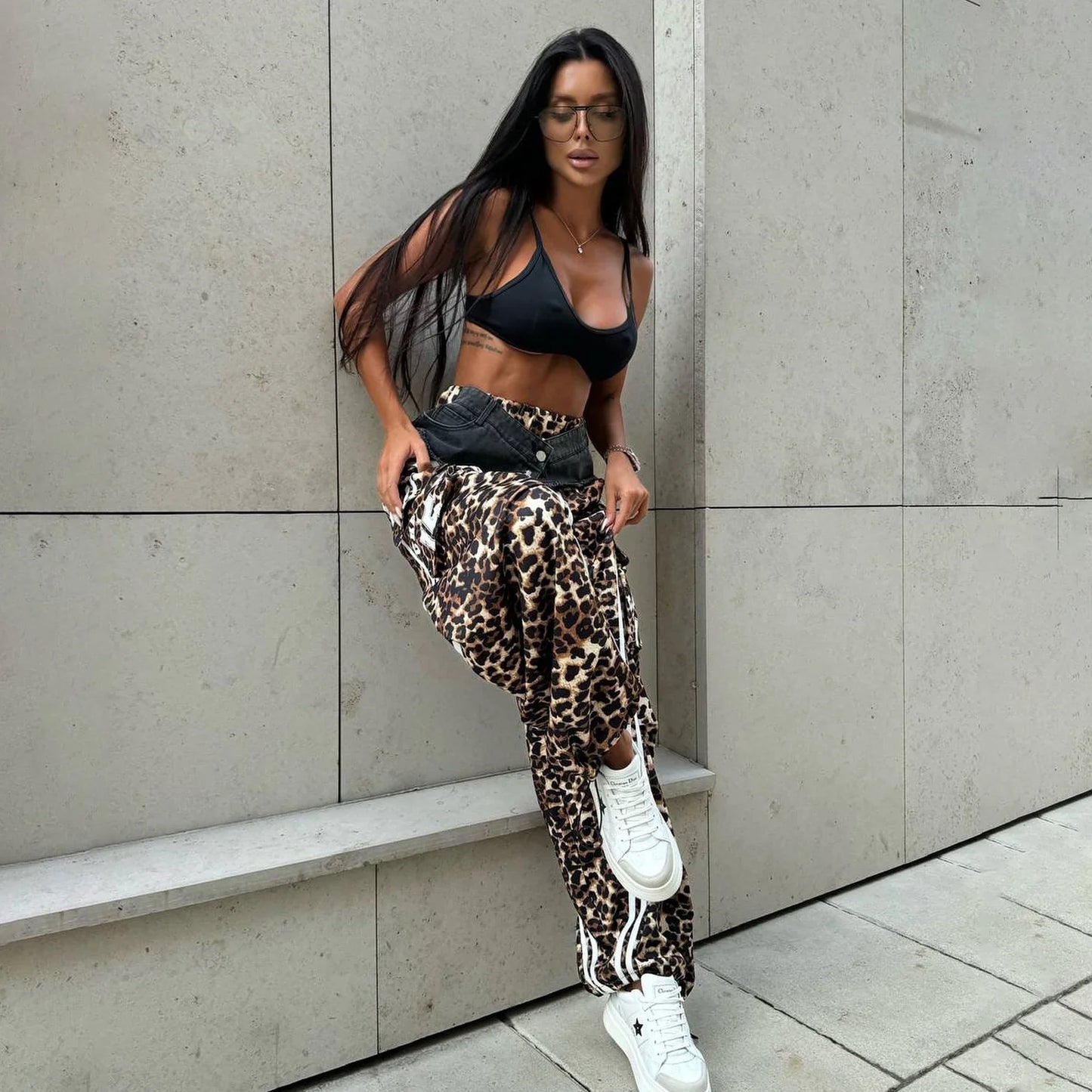 2025 New Autumn Women's Casual Wide Leg Leopard Pants Women Clothing Cowboy Spliced Vintage Sweatpants Y2k Cargo Pants Women