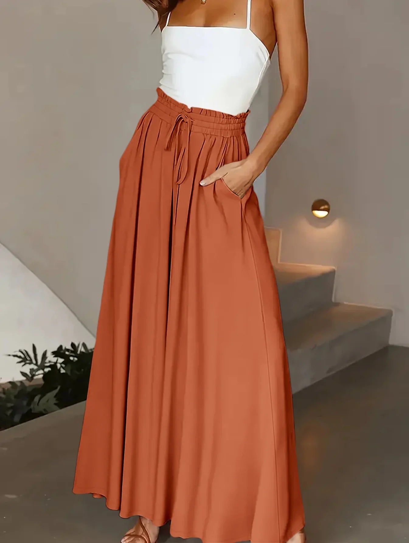 Fashionable elastic waist wide leg pants with pockets, casual solid color loose pants